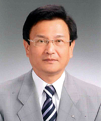 代表取締役 岡部直士 代表取締役 岡部直士
