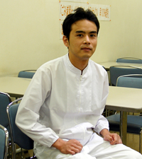 稲野辺　学