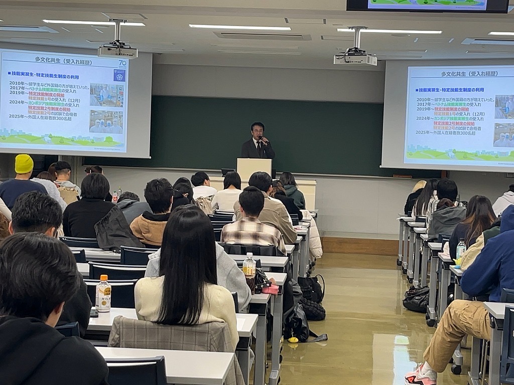 明星大学様にて「多文化共生」テーマに講演を行いました