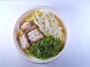 レンジチャーシューメン(醤油豚骨) レンジチャーシューメン(醤油豚骨)