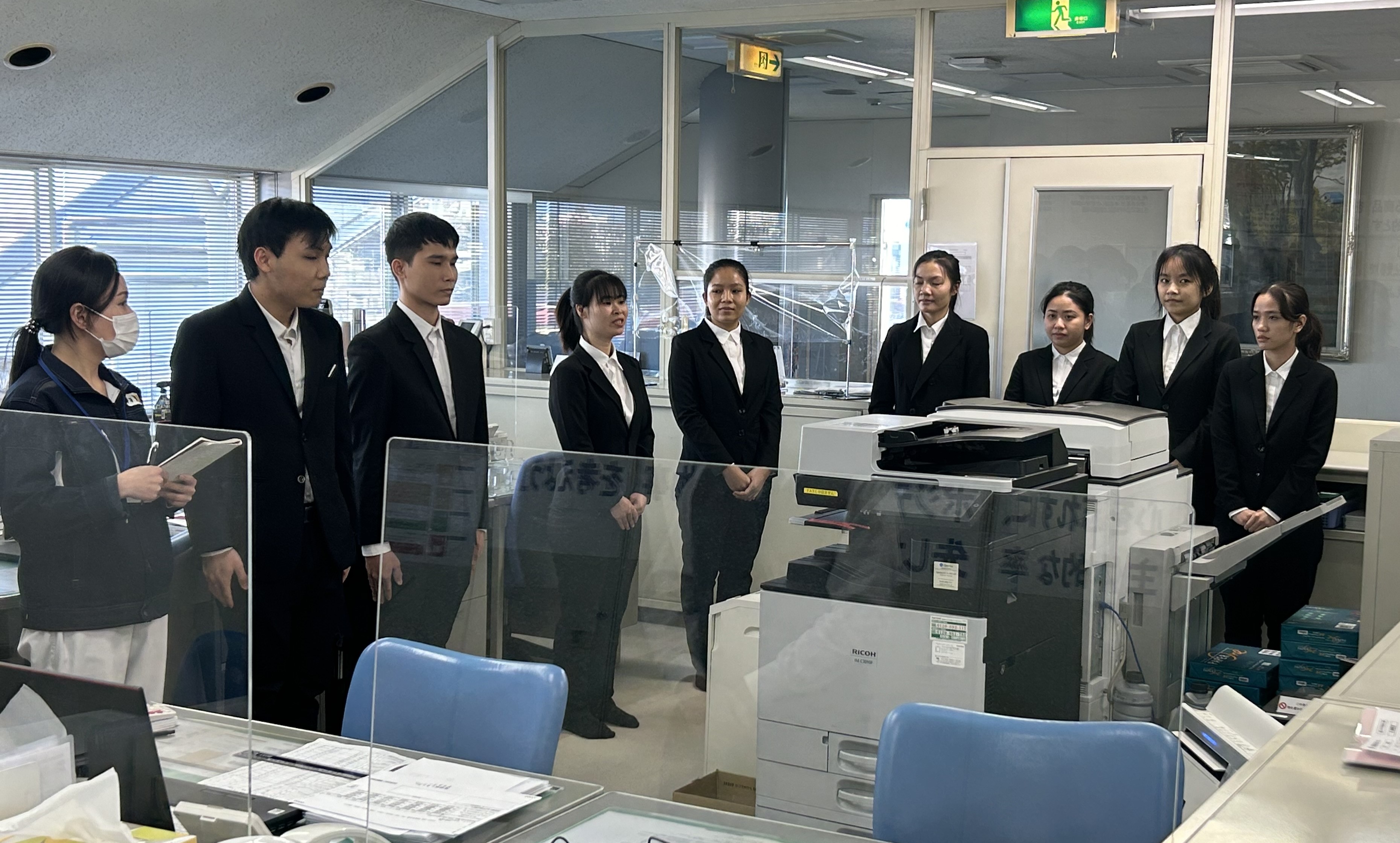 事務所挨拶2