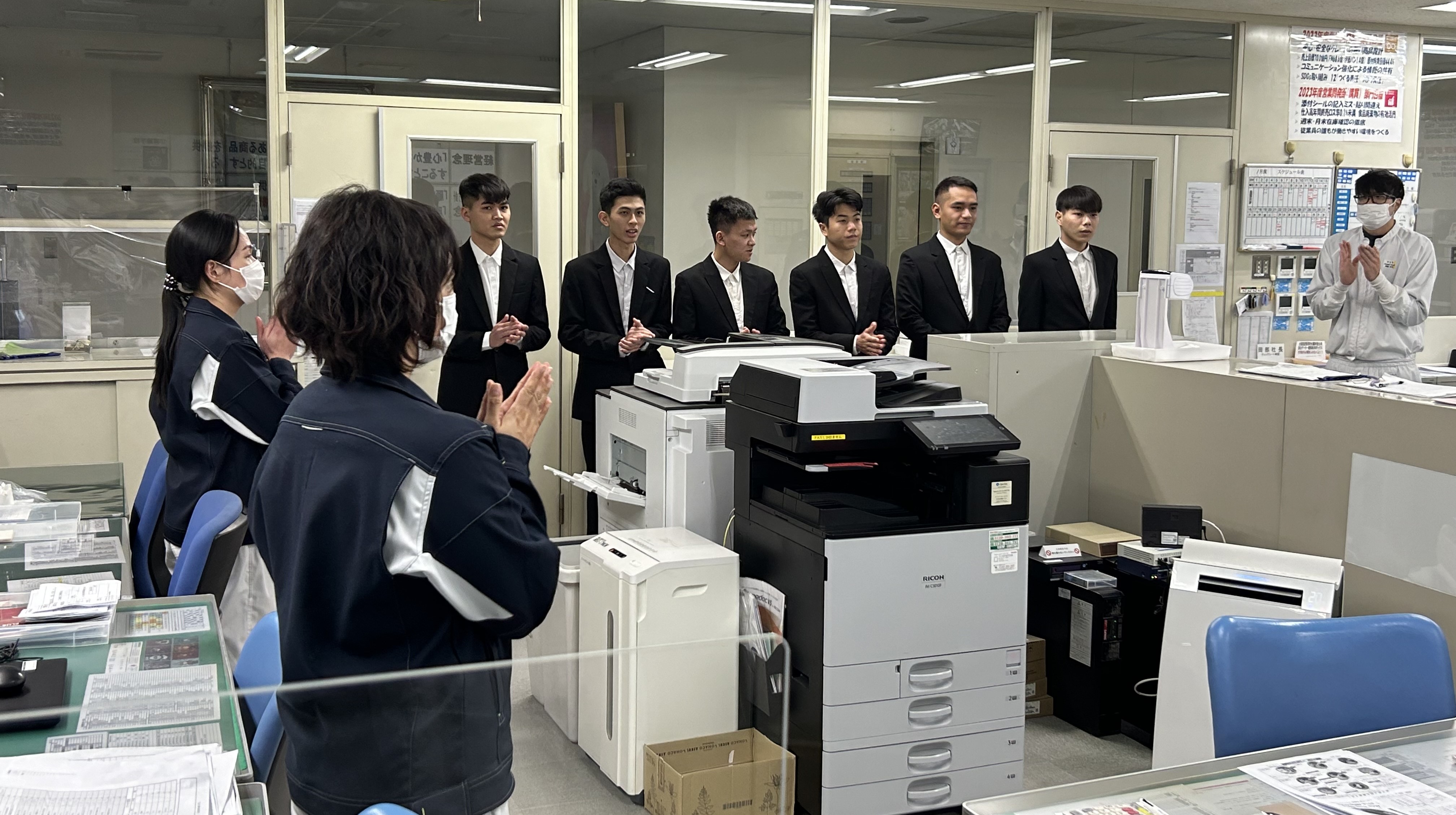 事務所挨拶4